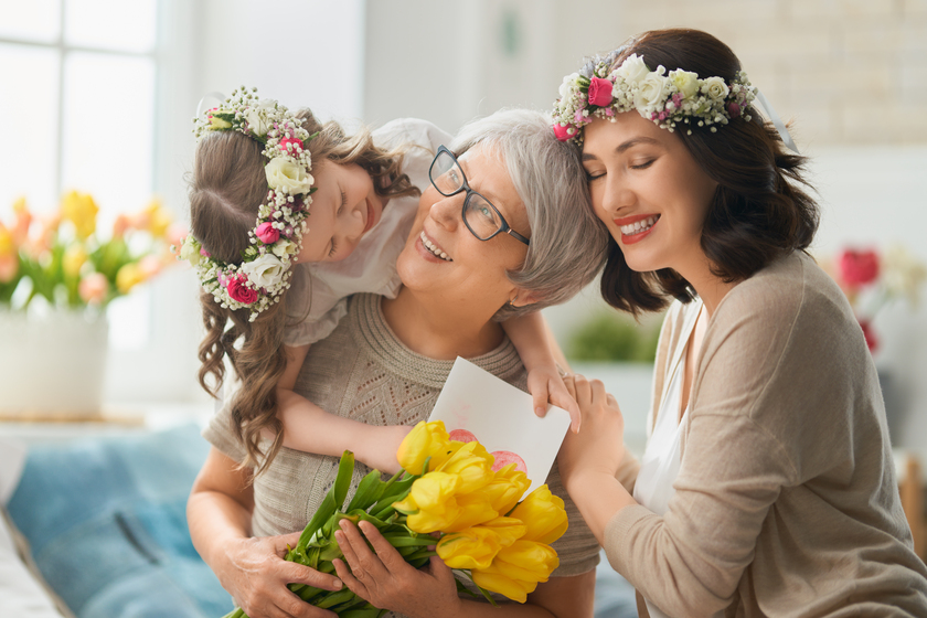7 Mother's Day Activities To Do With Your Aging Mom
