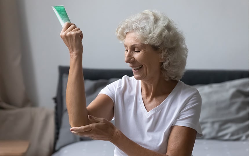 Gentle Care: The Best Lotions For Your Elderly Loved One With Thin Skin