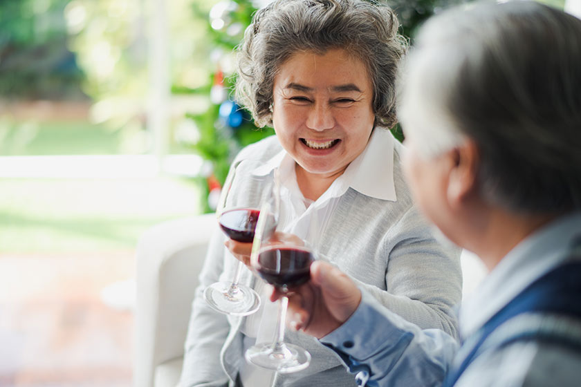 Is It Safe For Your Aging Parent To Drink Wine?